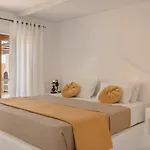 Akrolithos Villa *