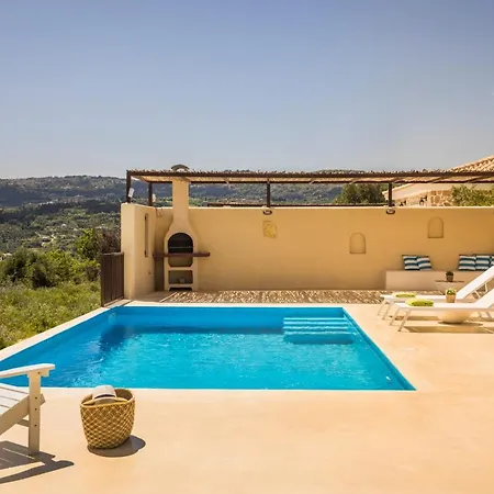 Akrolithos Βίλα Kouvalata